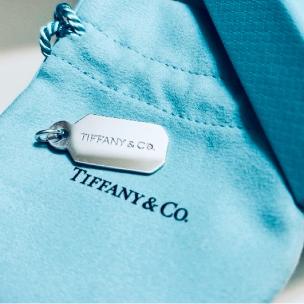 Tiffany & Co. Tag Charm with Diamond - Picture 7 of 8